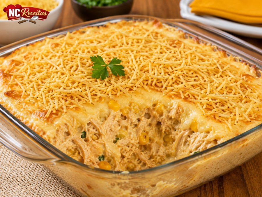 Fricassê de Frango Cremoso com Batata Palha: receita fácil, saborosa e perfeita para o almoço em família
